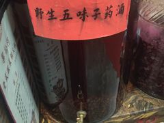 -果松木炭酸菜铜火锅·外婆参鸡汤