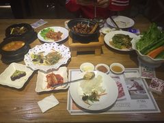 -紫霞门韩国料理烤肉(深南东路店)