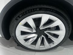 -TESLA 特斯拉(广州天环广场体验店)