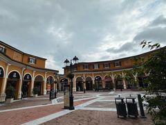 -佛罗伦萨小镇广佛名品奥特莱斯(疏港路店)