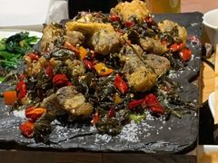 -东口码头·烧鸽子·鱼头泡饼·地方菜(金鹰悦城店)
