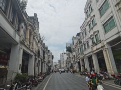 -海口骑楼小吃街