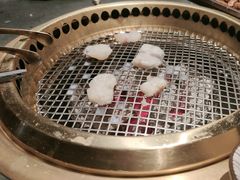 -铭牛烧肉·和牛海鲜自助(高新月牙湖店)