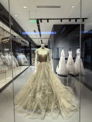 -Vera Wang婚纱礼服旗舰店