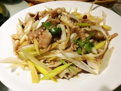 大葱拌八爪-胶东海鲜大排档(北太平庄店)