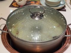 -洪氏嗨捞·猪肚鸡火锅(阳光天地店)