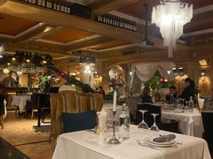 大堂-火车头法国西餐厅