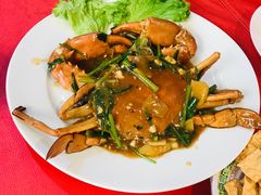 -大树下海鲜饭店