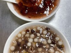 -芳婆糕团店(王府大街店)
