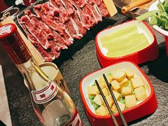 -醉董牛川派鲜肉自选火锅(烟台店)