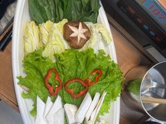 -老牌坊云南鱼豆花火锅(哈西万达店)
