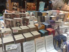 -猫的天空之城概念书店(杭州南宋御街店)