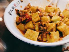 -富正毅三下锅·湘西韵味(天门山索道店)