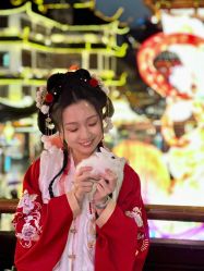 -汉仪华裳汉服馆(打浦桥店)