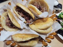 -闫家驴肉老店(华电一校店)
