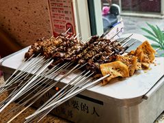 -小董哥烤串·爆汁大油边(故宫店)