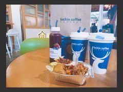 -luckincoffee瑞幸咖啡(香港名店街店)
