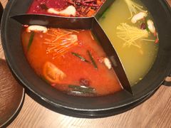 -巴卤社老火锅(财富店)