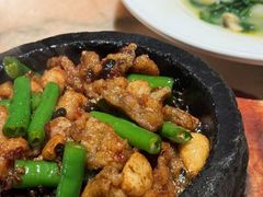 石锅杭椒牛蛙-桂满陇-西湖船宴(西单大悦城店)