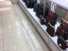 -中商广场(黄石店)