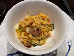 三鲜海肠捞饭-东莱馋房(陆家嘴店)