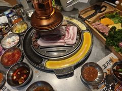 -GOGIYA·咕叽吖韩国传统烤肉店(东方新天地店)