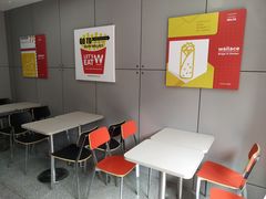 用餐区-华莱士•全鸡汉堡(东漖店)