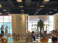 -藏猫猫咖啡主题馆(中央大道店)