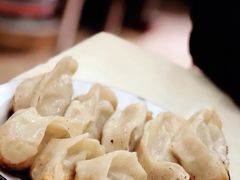 -黄阿姨锅贴大王(万航渡路店)