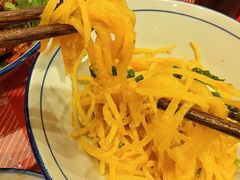 -荆九爷爆炒桥头三嫩(云南北路店)