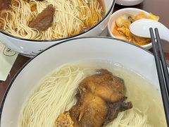 -百年老字号·观振兴蟹黄面·三虾面·苏式面(观前街富仁坊巷店)