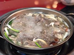 -老石黑山羊毛驴肉火锅(金凯广场店)