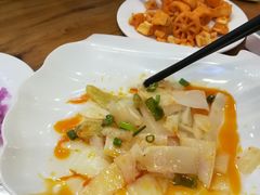 -花馬肆.云南过桥米线(汉神购物广场现场熬汤店)