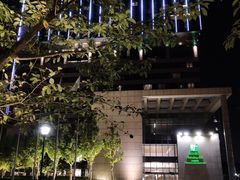 -上海虹桥西郊假日酒店