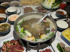 -乡土黄·鲜牛肉火锅·小龙虾(兴业街店)