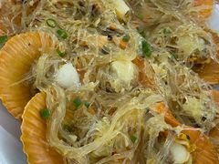 蒜蓉粉丝蒸扇贝-明记海鲜大排档(巽寮湾店)