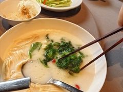 -遇外滩(BFC外滩金融中心店)