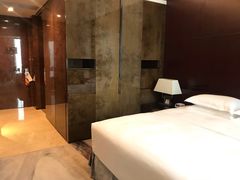 -广州天河希尔顿酒店