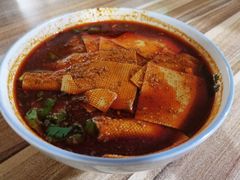 麻辣米线-老字号杨坡红油米线腊汁肉夹馍(东四道巷店)