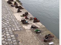 -多瑙河畔鞋履雕塑