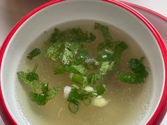 -毛辣果·贵州红酸汤牛肉火锅(西单店)