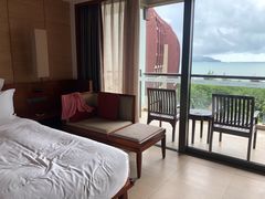 -三亚湾海居铂尔曼度假酒店
