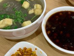 鸭血粉丝汤-鸡鸣汤包(罗廊巷店)
