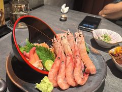 -铭牛烧肉·和牛海鲜自助(高新月牙湖店)