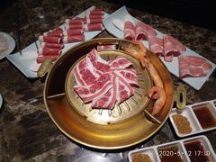 -猪啊牛呀羊啊铜盘烤肉(正大广场店)