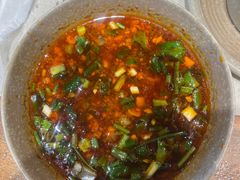 -肖肖酸萝卜鱼火锅(总店)