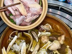 -阿山卓·野生菌火锅·纳西火塘烤肉