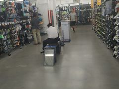 -迪卡侬(燕山店)