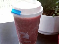 桃桃芝士红宝石茶-瑞幸咖啡(深圳宝安机场国内到达厅店)