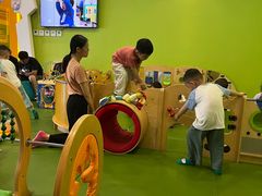 -乐融婴幼儿成长中心(四季青校区)